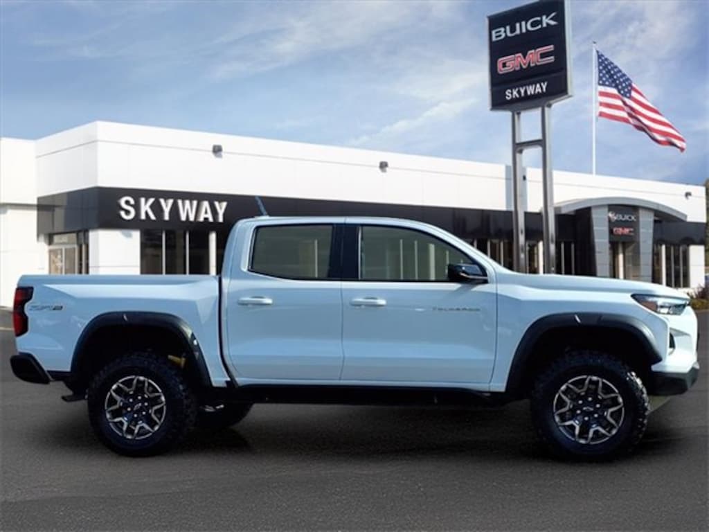 Used 2024 Chevrolet Colorado ZR2 Truck