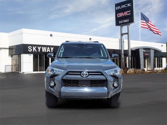 2024 Toyota 4Runner SR5 photo 2