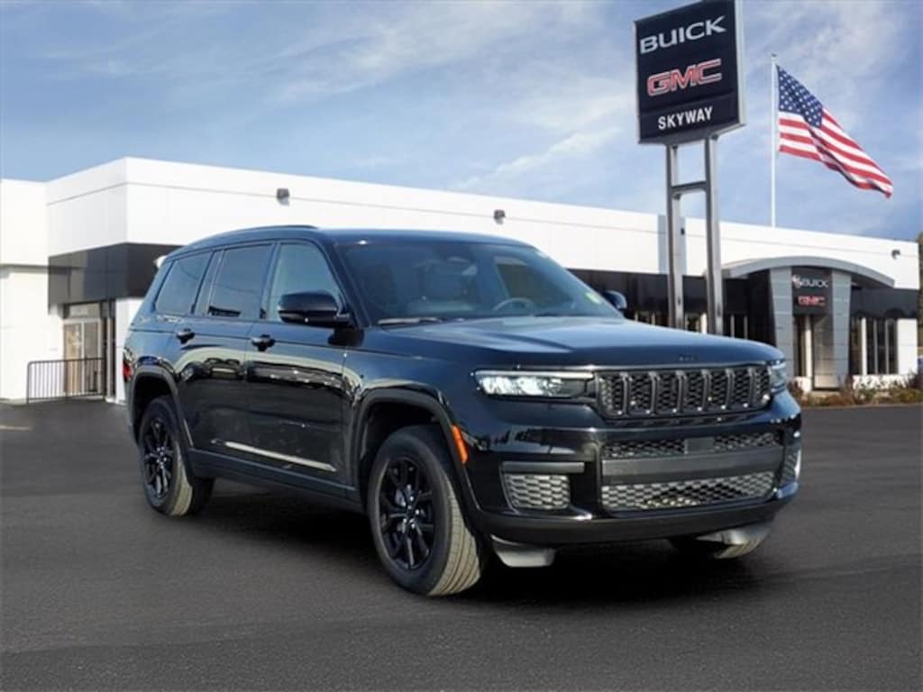 Used 2024 Jeep Grand Cherokee L Altitude