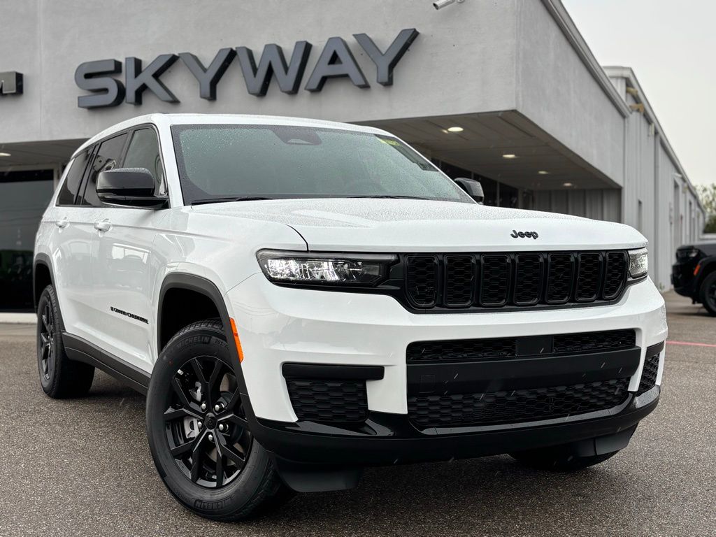 2025 Jeep Grand Cherokee L Altitude's photo