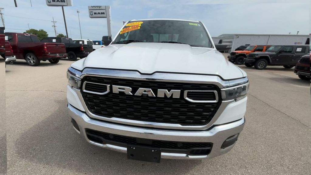 2025 Ram 1500 Big Horn Lone Star photo 3