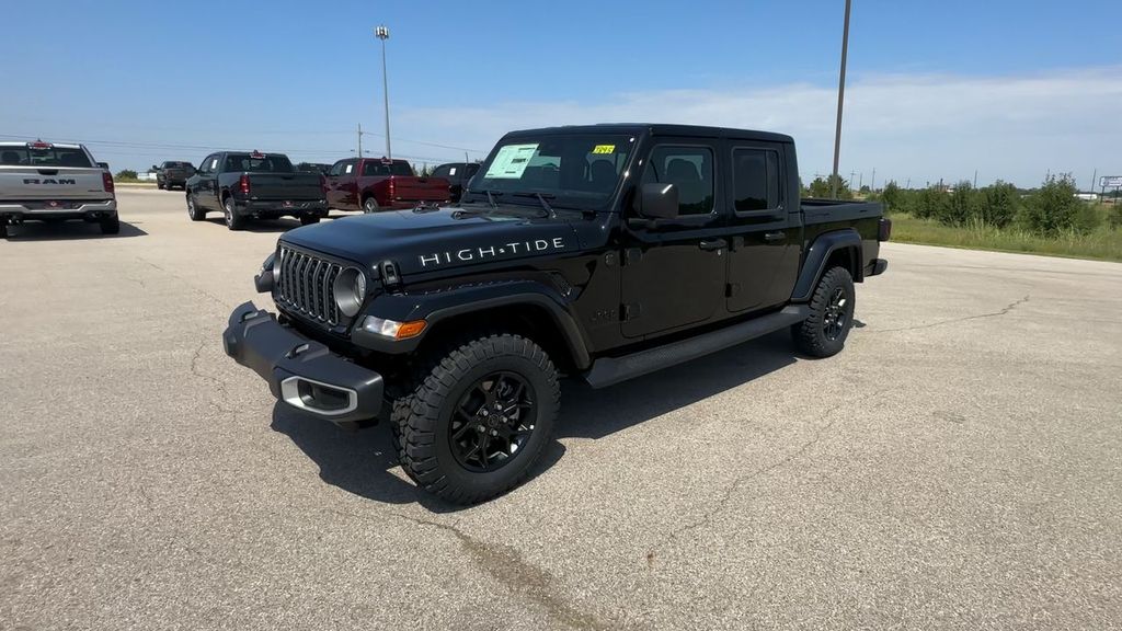 2025 Jeep Gladiator Sport photo 4