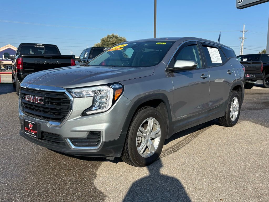 2023 Gmc Terrain SLE photo 2