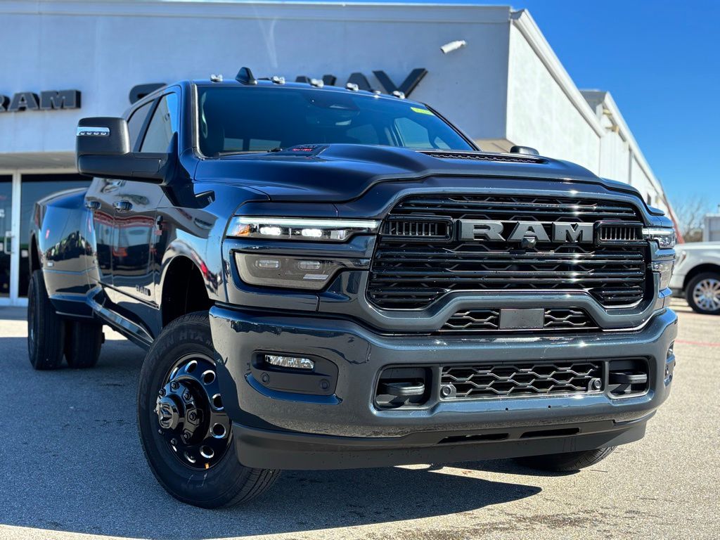 2026 RAM Ram 3500 Pickup Laramie's photo