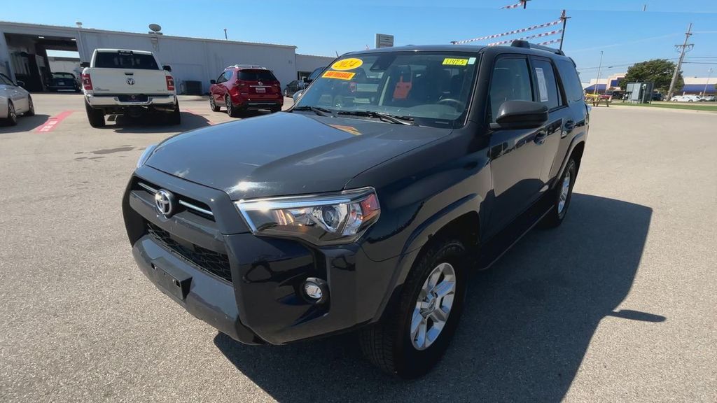 2024 Toyota 4Runner SR5 photo 4