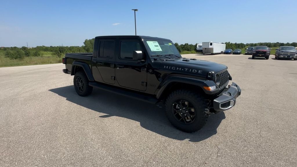 2025 Jeep Gladiator Sport photo 2