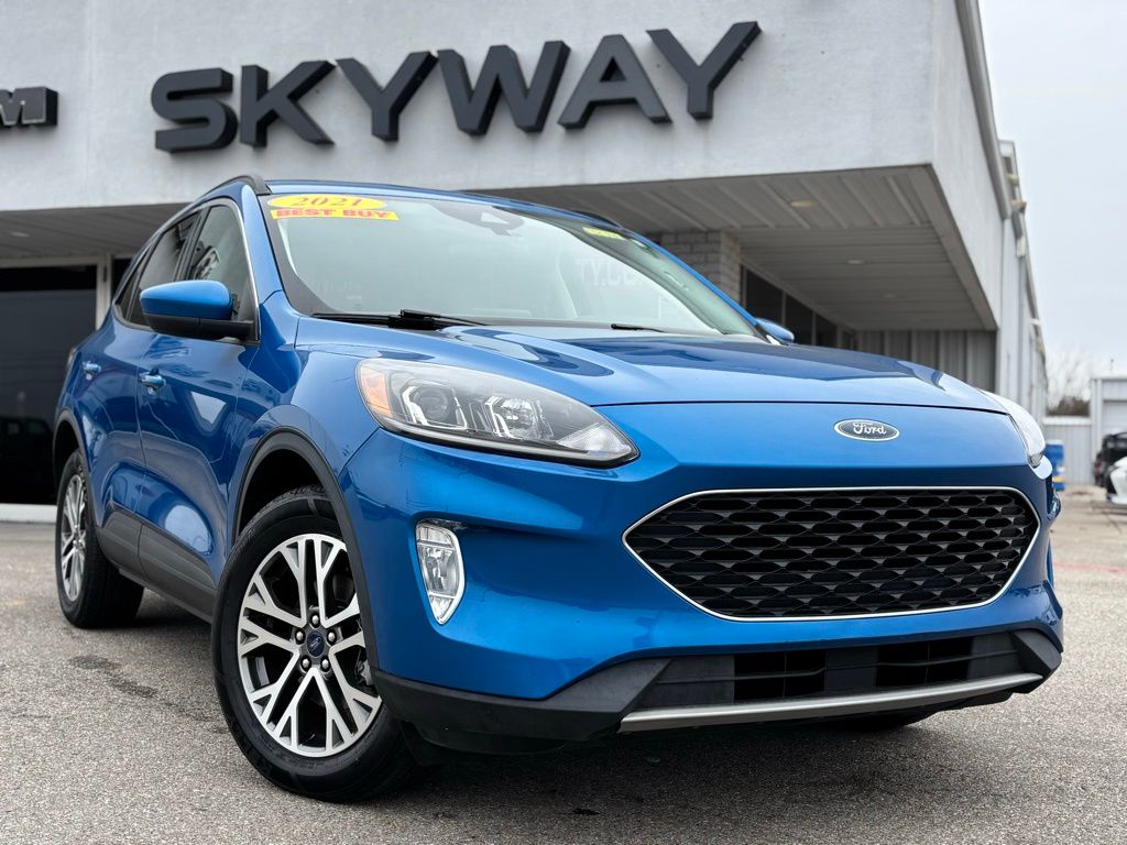 2021 Ford Escape SEL's photo