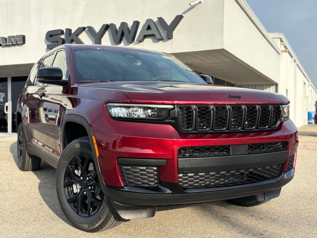 2025 Jeep Grand Cherokee L Altitude's photo