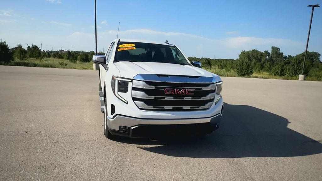 2024 Gmc Sierra 1500 SLE photo 3
