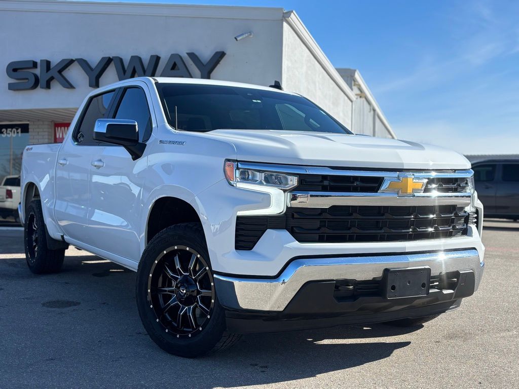 2023 Chevrolet Silverado 1500 LT