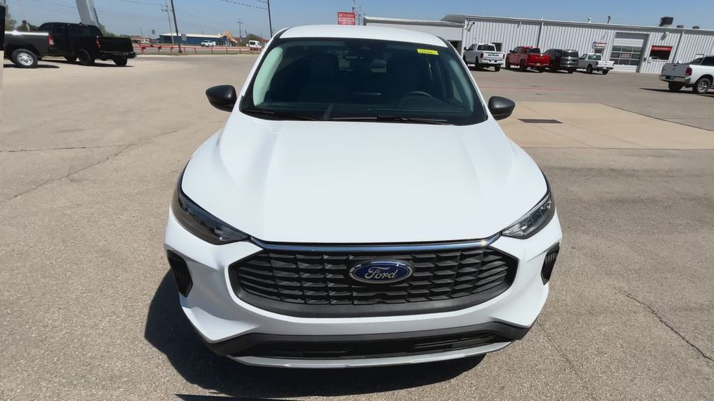 2024 Ford Escape Active photo 2