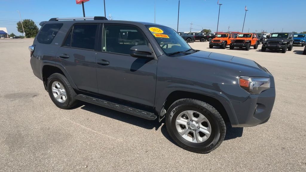 2024 Toyota 4Runner SR5 photo 2