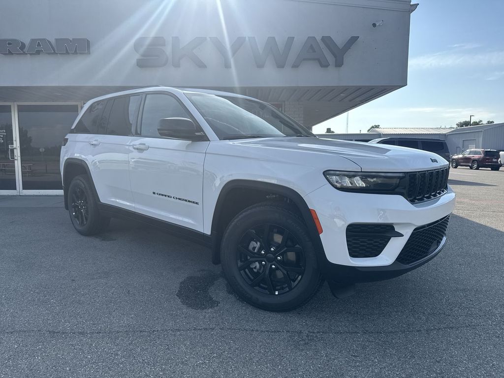2025 Jeep Grand Cherokee Sport Utility 