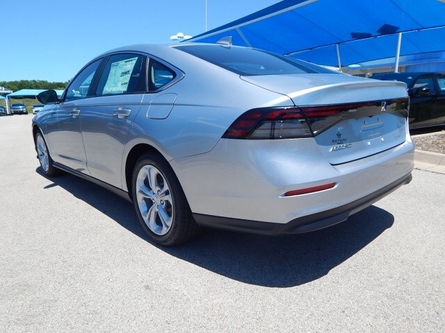2025 Honda Accord LX photo 2