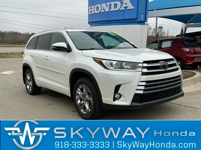 2018 Toyota Highlander Limited Platinum