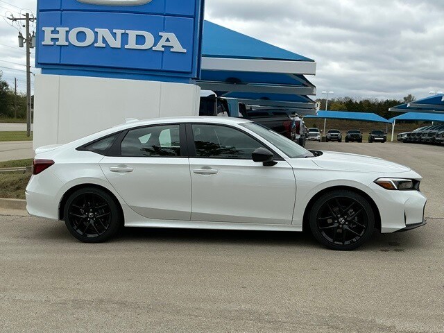 2026 Honda Civic Sport photo 2