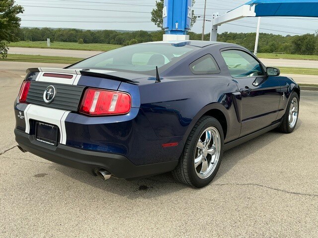 2011 Ford Mustang GT Premium photo 3