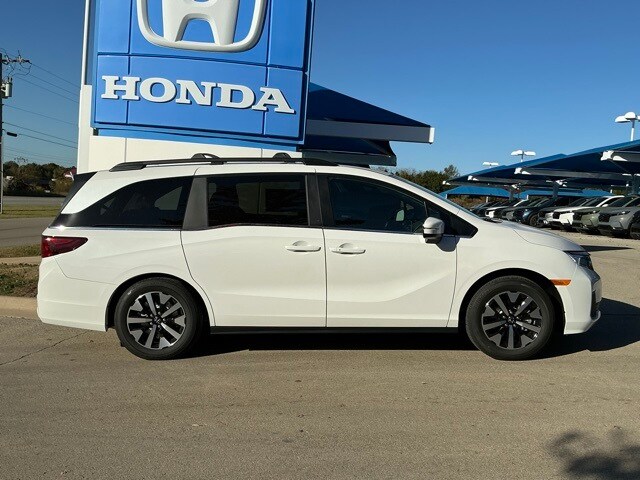 2026 Honda Odyssey EX-L photo 2