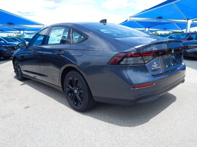 2025 Honda Accord SE photo 4