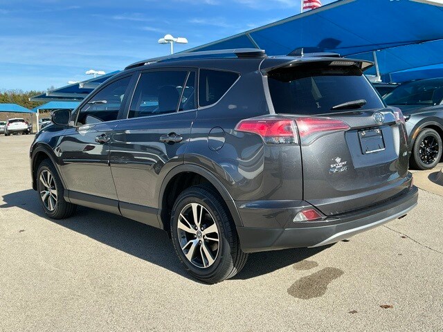 2018 Toyota RAV4 Adventure XLE photo 3