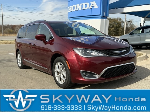 2018 Chrysler Pacifica Touring L Plus