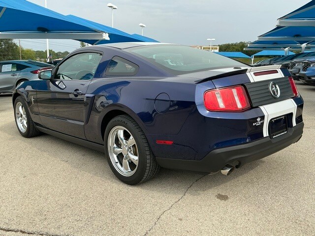 2011 Ford Mustang GT Premium photo 4