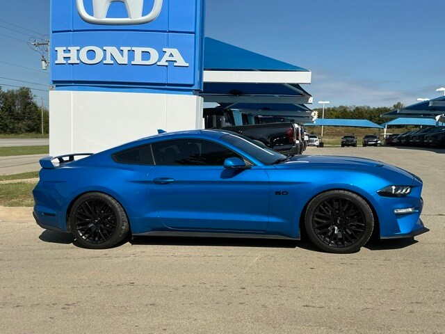 2020 Ford Mustang GT photo 2