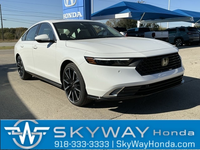 2025 Honda Accord Hybrid Touring's photo