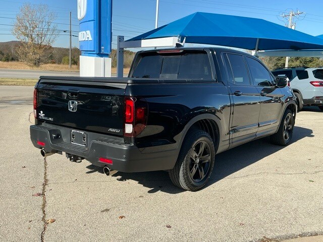 2023 Honda Ridgeline Black Edition photo 3