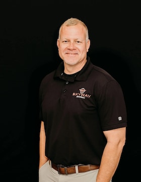 Staff member Steve Smith from ID_444a5c
