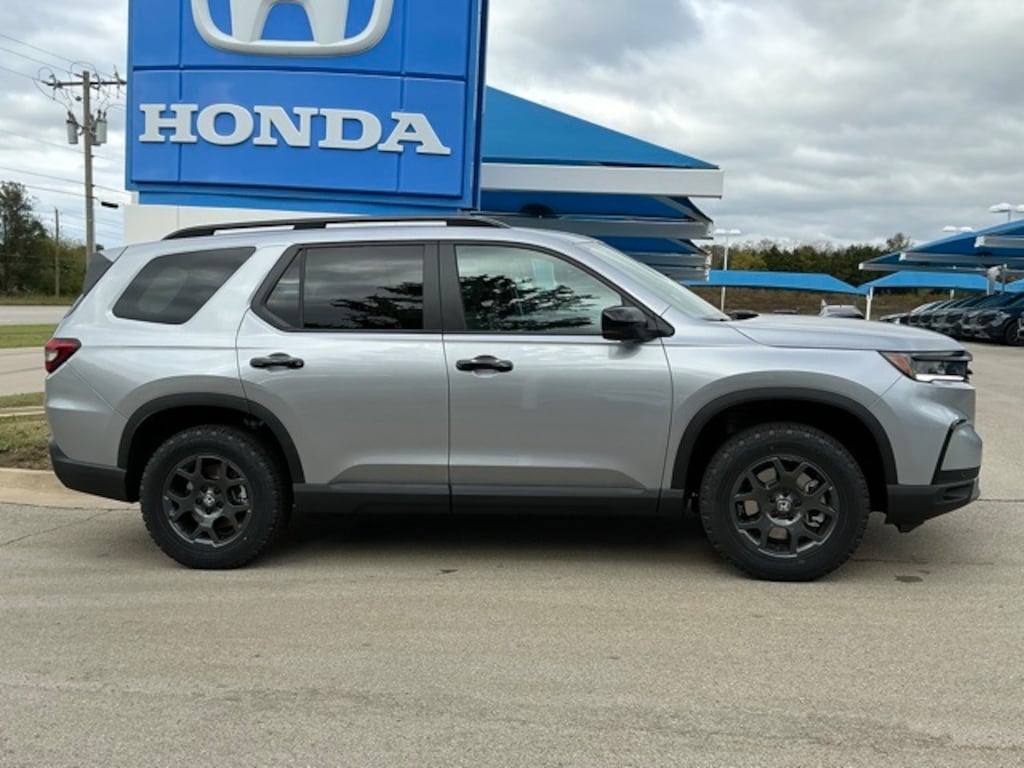 New 2025 Honda Pilot TrailSport SUV