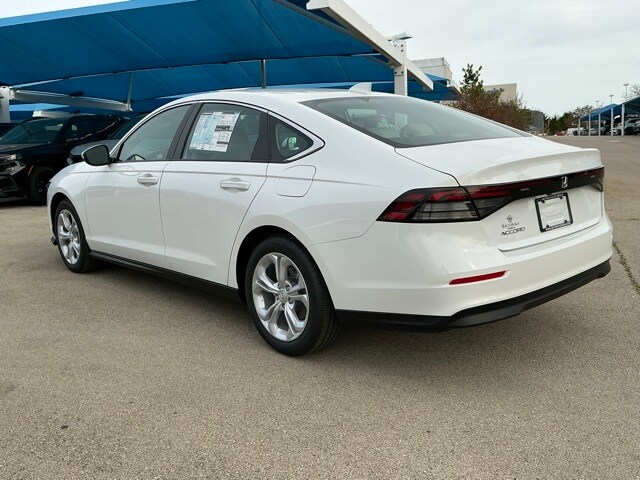 2025 Honda Accord LX photo 3