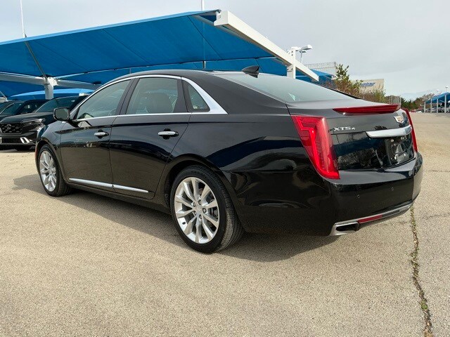 2016 Cadillac XTS Luxury photo 4