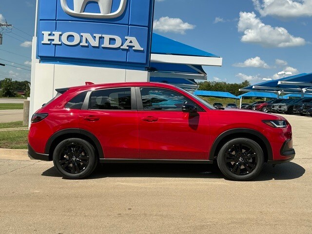 2026 Honda HR-V Sport photo 2