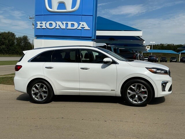 2019 Kia Sorento SX photo 2