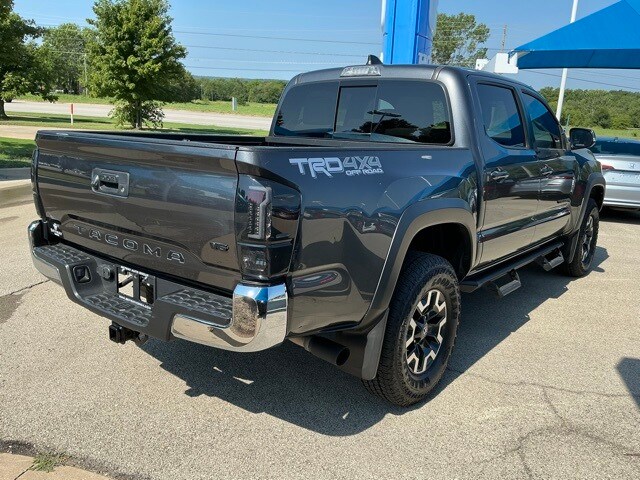 2020 Toyota Tacoma TRD Off-Road V6 photo 3