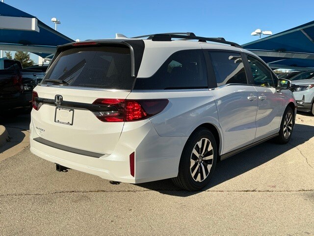 2026 Honda Odyssey EX-L photo 3