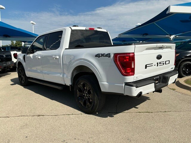 2022 Ford F-150 XLT photo 3