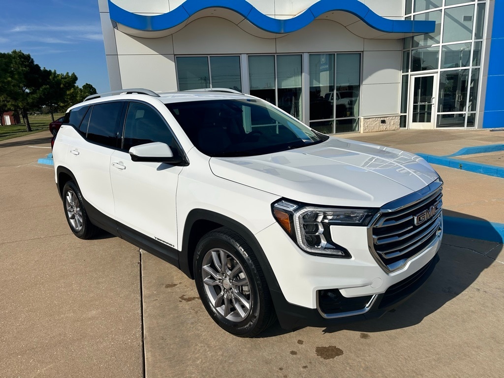 Used 2024 GMC Terrain SLT SUV