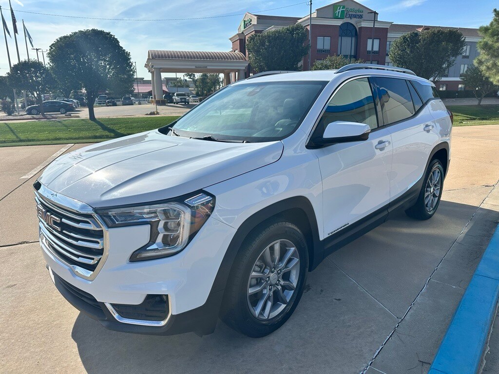 Used 2024 GMC Terrain SLT SUV