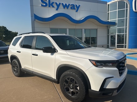 2025 Honda Pilot TrailSport SUV