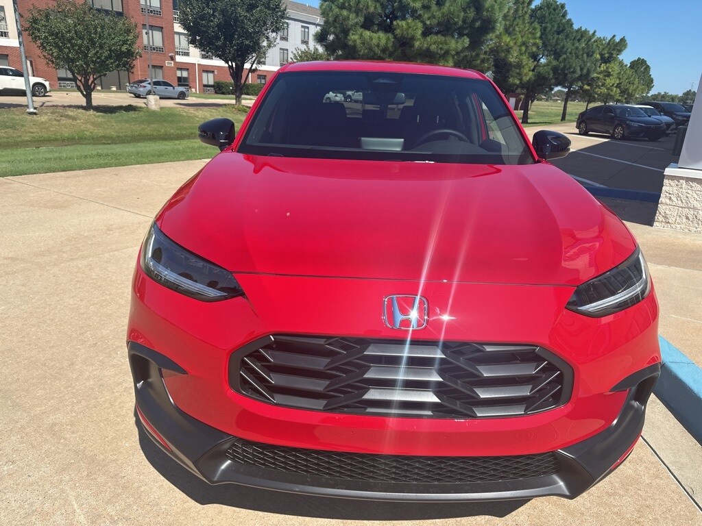 2026 Honda HR-V Sport photo 2