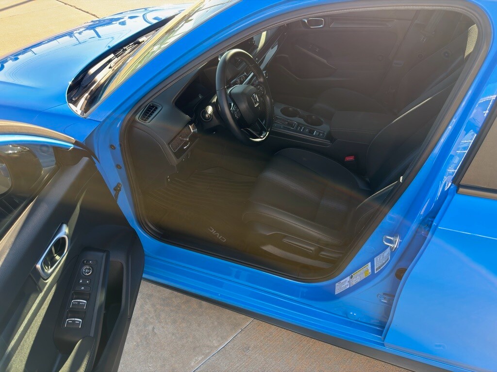 2024 Honda Civic Sport Hatchback photo 3