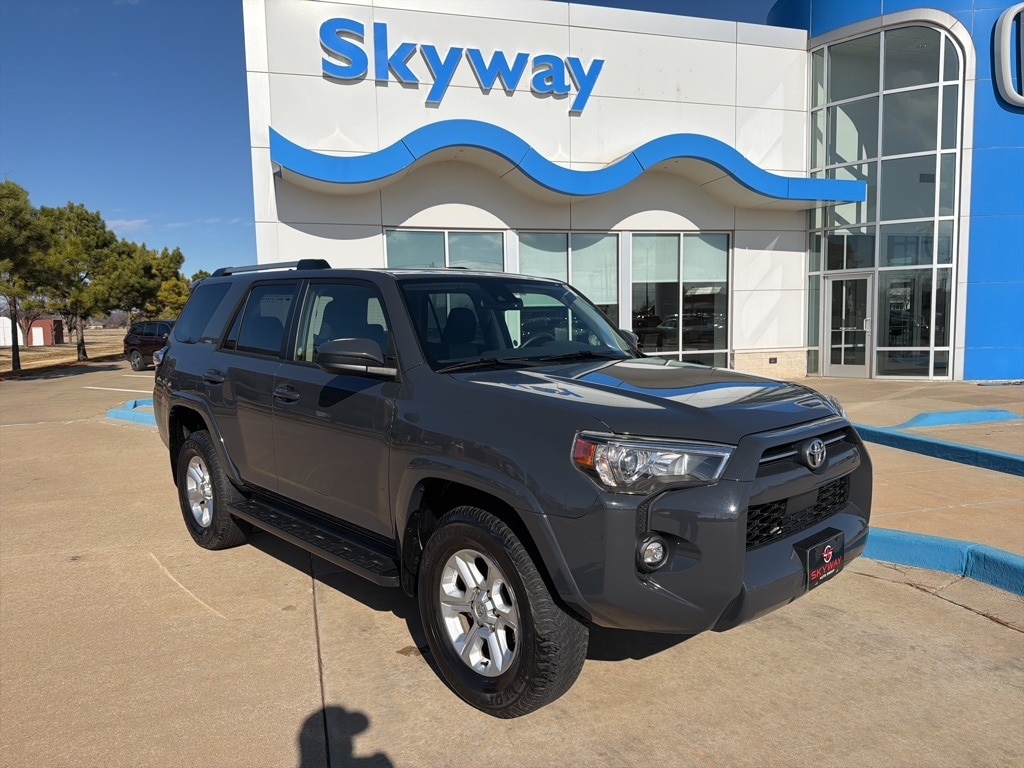 2024 Toyota 4Runner SR5's photo