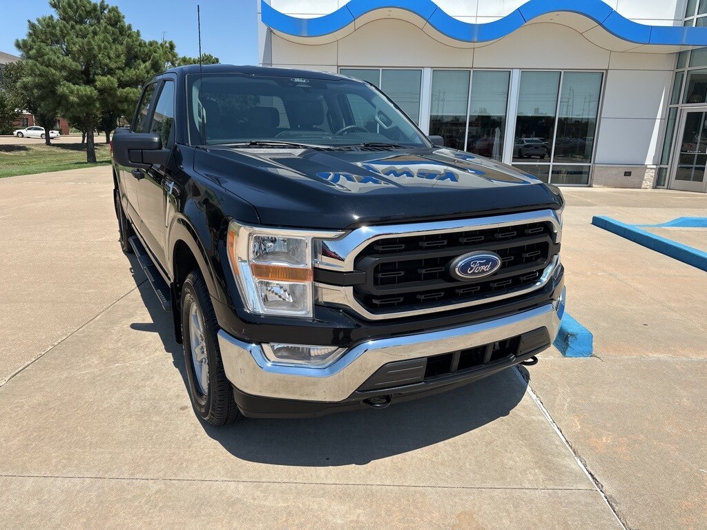 2022 Ford F-150 XLT photo 2