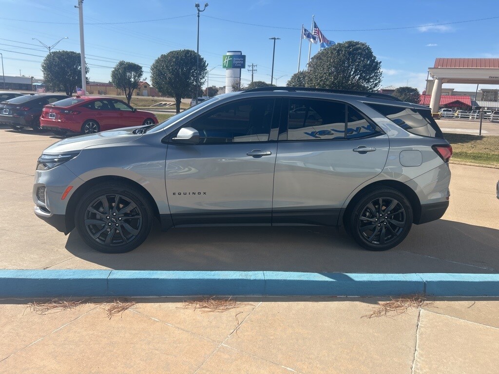 2024 Chevrolet Equinox RS photo 3