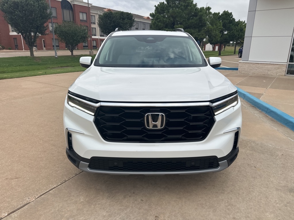 New 2025 Honda Pilot Touring SUV