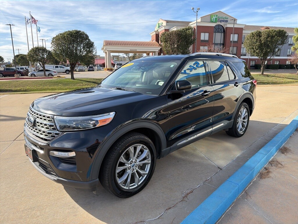 2023 Ford Explorer Limited photo 3