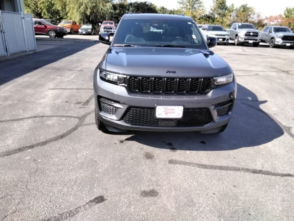 New 2025 Jeep Grand Cherokee ALTITUDE X 4X4 Sport Utility