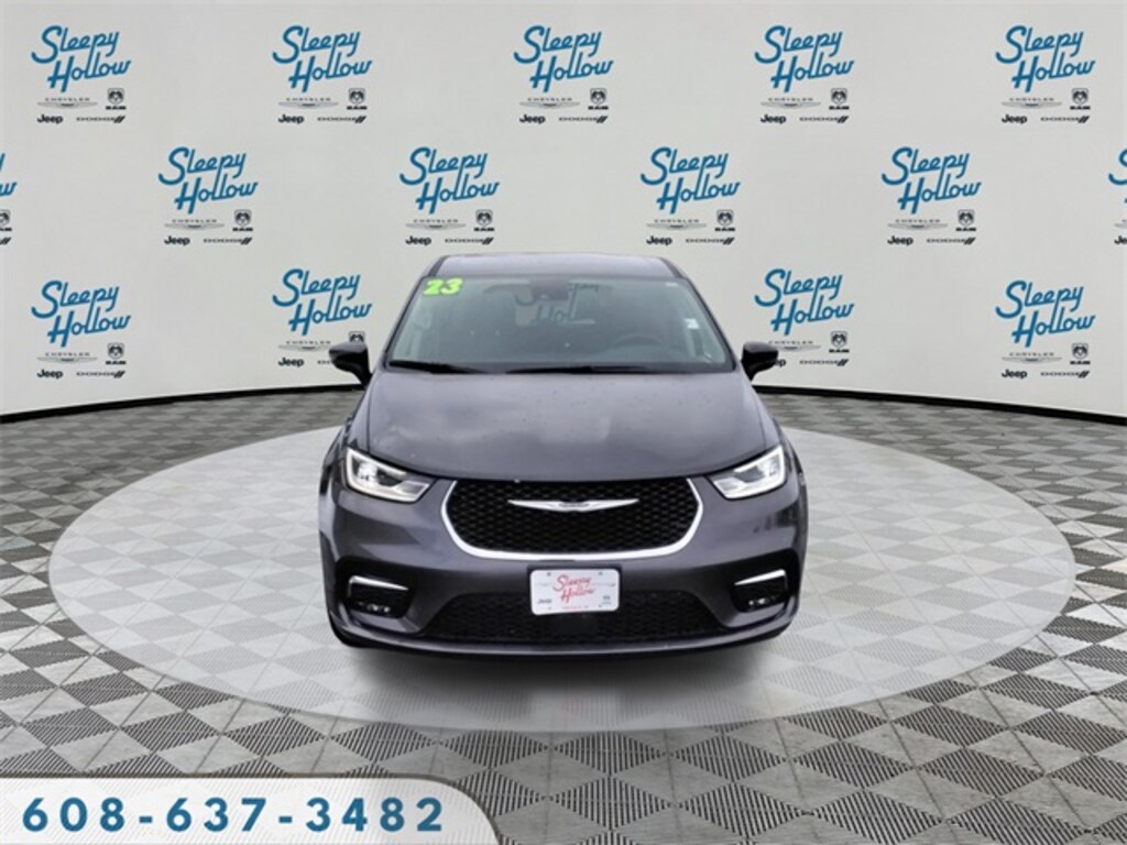 Used 2023 Chrysler Pacifica Touring L Van Passenger Van